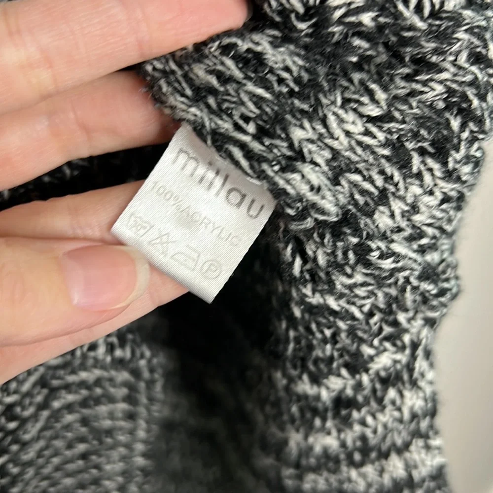 MILLAU Oversized chunky knit large button front Cardigan with pockets size Med